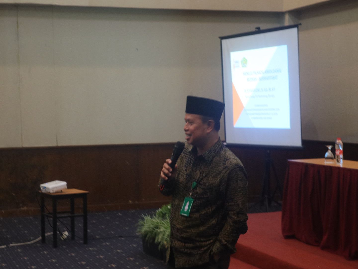 Kasubbag TU Kementrian Agama Kabupaten Bungo (H. Syakroni) menghimbau pentingnya persatuan dan kesatuan