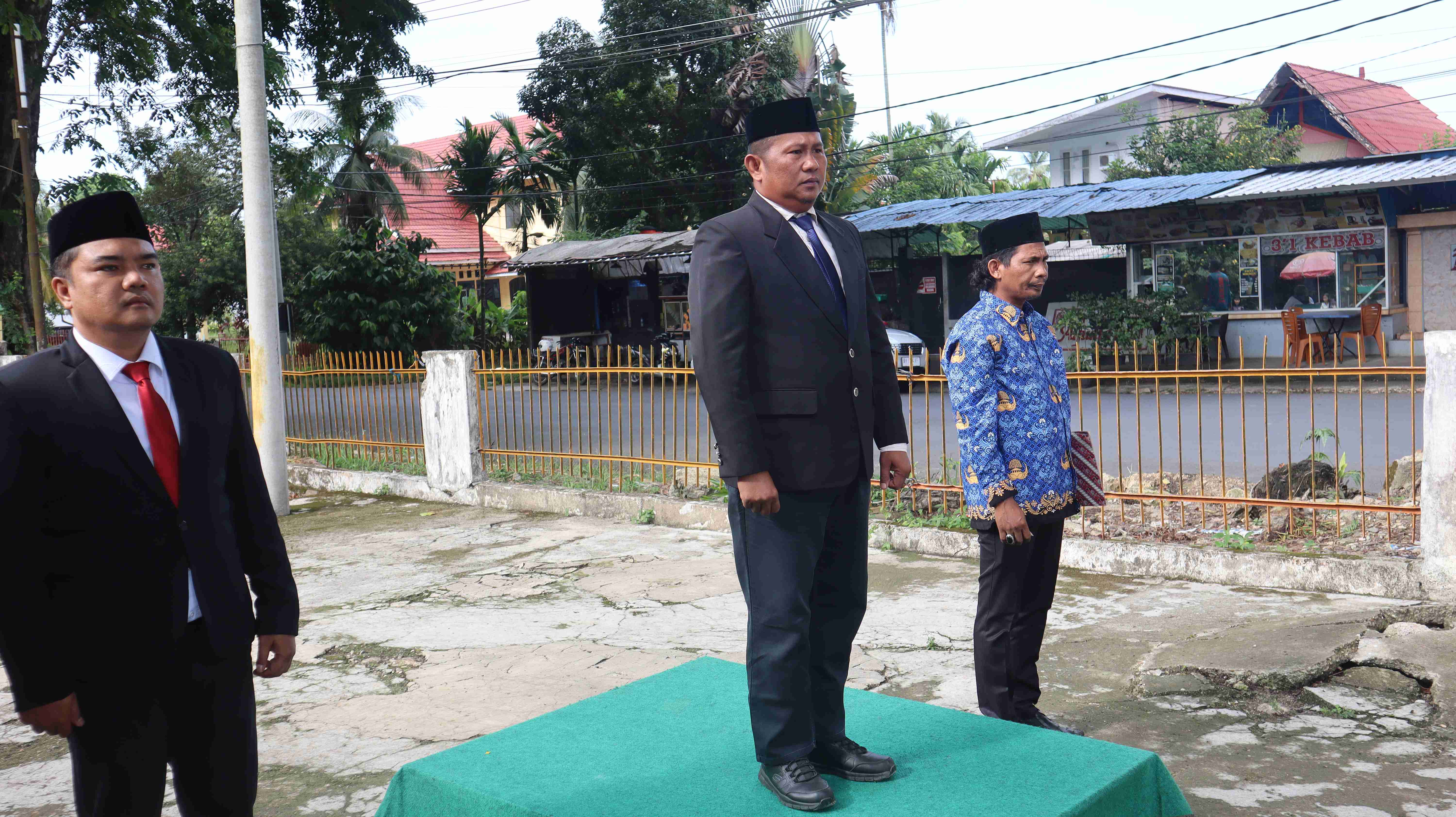 KKetua Bawaslu Kabupaten Bungo saat pembina upacara Hari Kesaktian Pancasila
