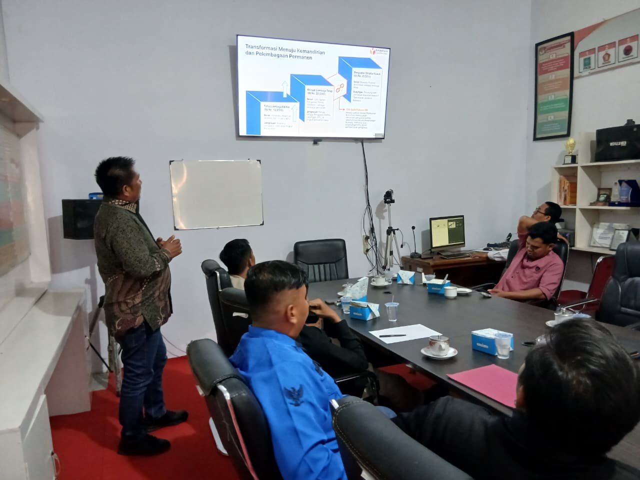 Ketua Bawaslu Kabupaten Bungo menjadi Narasumber Kegiatan Sekolah Pemilu Angkatan II