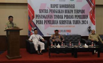 Ketua Bawaslu Kabupaten Bungo Membuka Kegiatan Rakor Gakkumdu